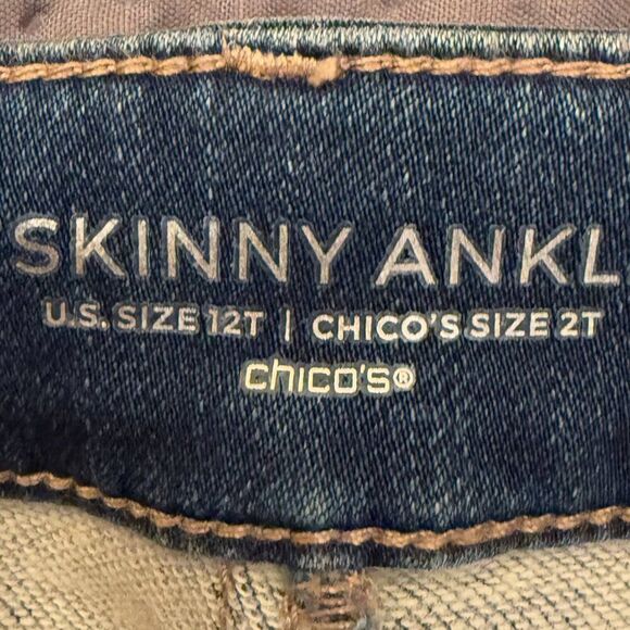 Chico's Women's Skinny Ankle Jeans - Picture 4 of 5
